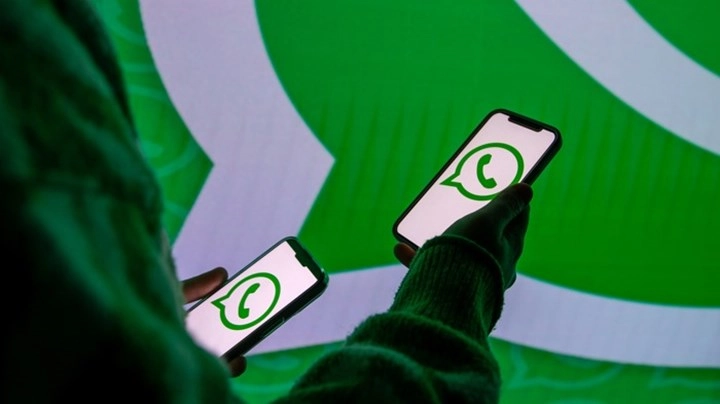 WhatsApp, Android Kullanıcıları İçin Yeni Çıkartma Tepkileri Özelliğini Sunuyor