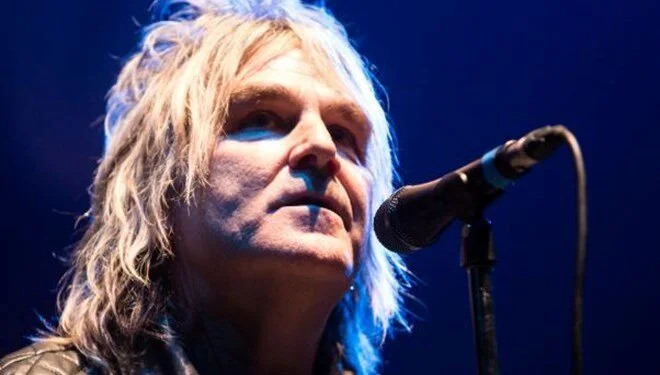 Rock Dünyası Yasta: The Alarm'ın Efsanevi Solisti Mike Peters 66 Yaşında Hayata Gözlerini Yumdu