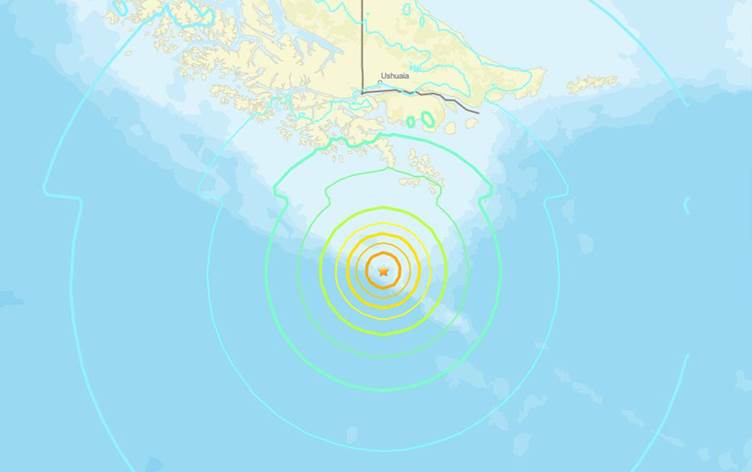 Güney Amerika Alarmda: Arjantin’de 7.4 Büyüklüğünde Deprem! Tsunami Uyarısı Verildi