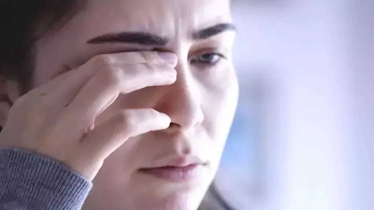 Gözlerde Kaşıntı, Sulanma ve Kızarıklık Bahar Alerjisinin Habercisi Olabilir! Uzman Uyardı: “Polen Mevsimine Dikkat”