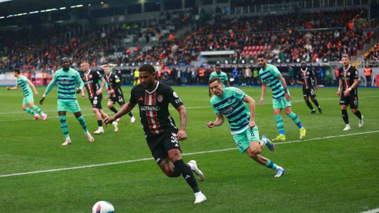 Gaziantep FK ve Deplasman Kabusu! Çaykur Rizespor: 2 - Gaziantep FK: 0