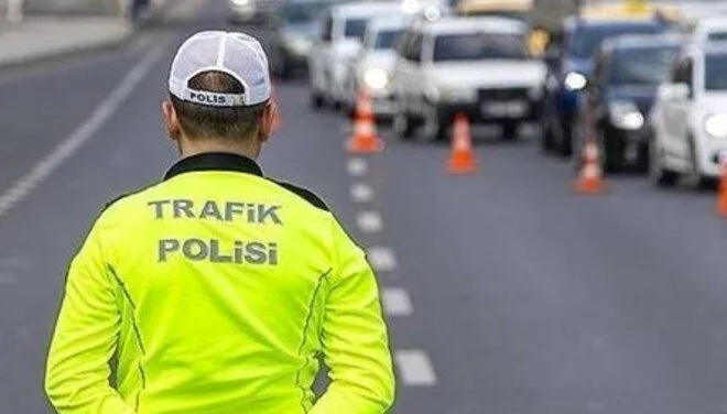 Yeni Yargı Paketi .. Trafik Magandalarına, Alkollü Sürücülere ve Silahla Ateş Edenlere Hapis Cezası Yolda