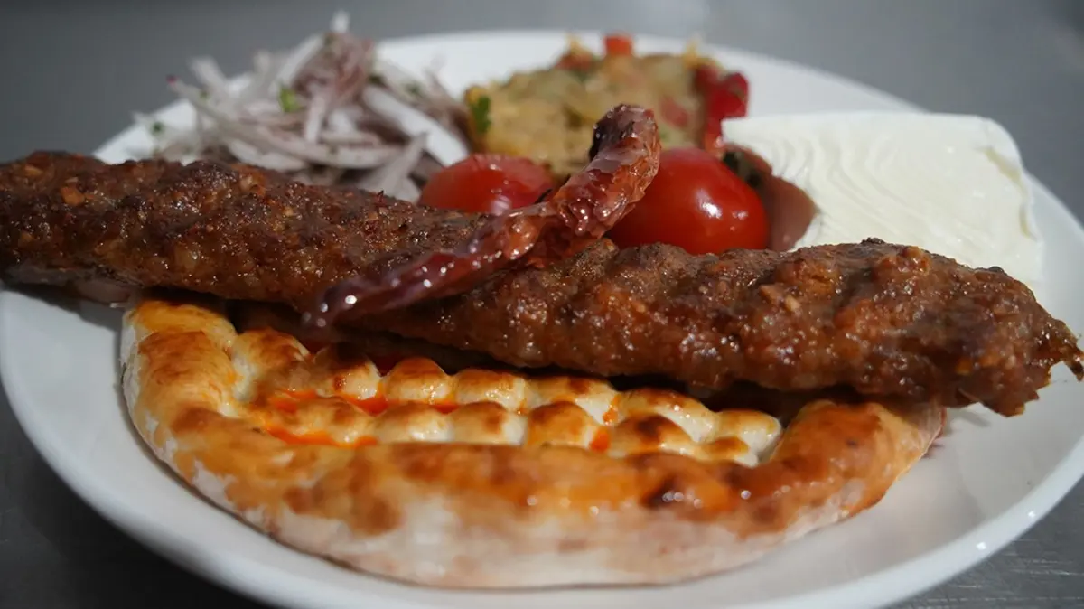 Trakya Mutfağında Bir Devrim: Edirne Kebabı! Ne Köfte Ne Kebap, Yepyeni Bir Tat