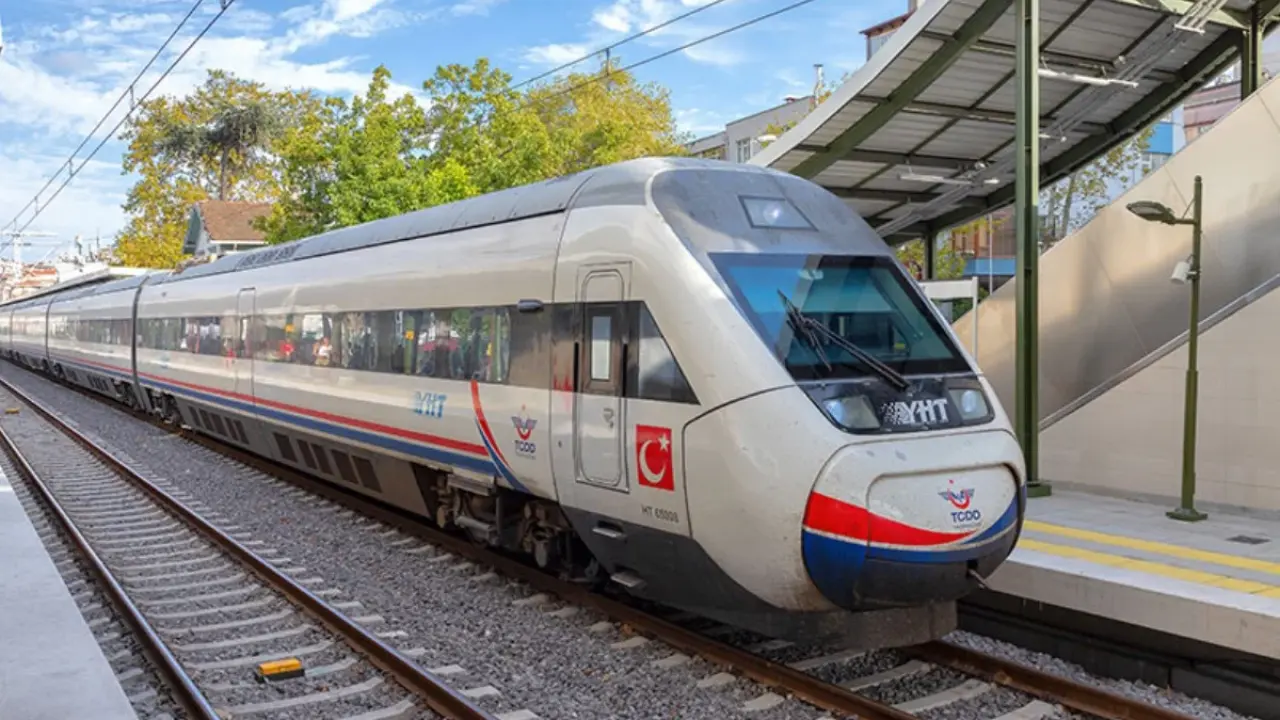 Gaziantep’e Hızlı Tren Müjdesi: Mersin-Gaziantep Arası Yolculuk 2 Saate Düşüyor!
