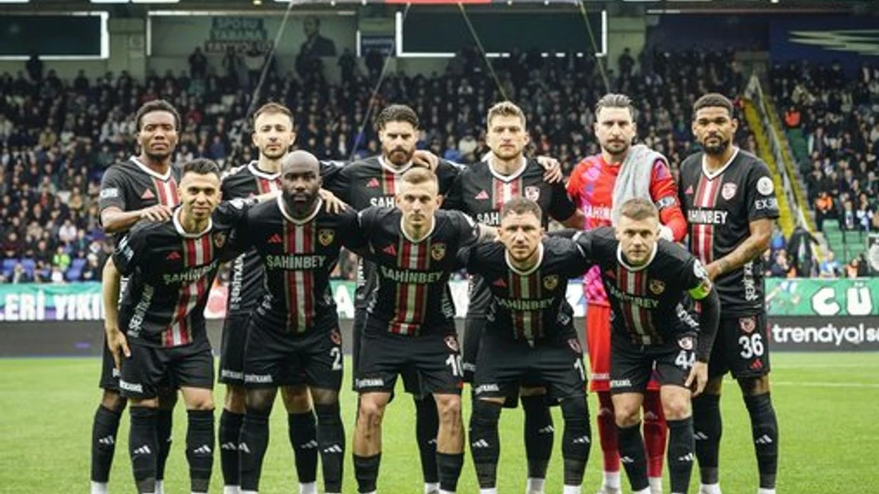 Gaziantep FK'dan Dikkat Çeken İstatistik: En Çok Farklı Kadro İle Maçlara Çıkan 3. Takım!