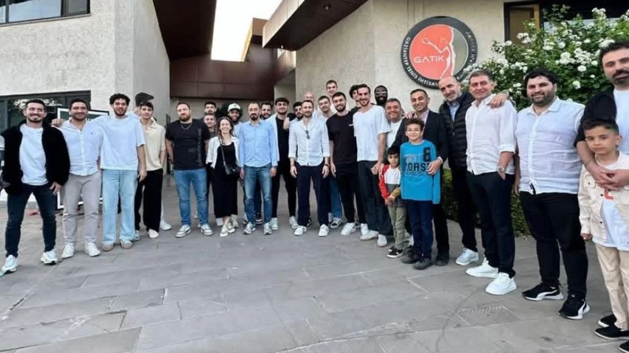 Gaziantep Basketbol'da Veda Zamanı: Ankaragücü'ne Elendiler, Takım Teknik Ekip ve Oyuncularıyla Veda Etti