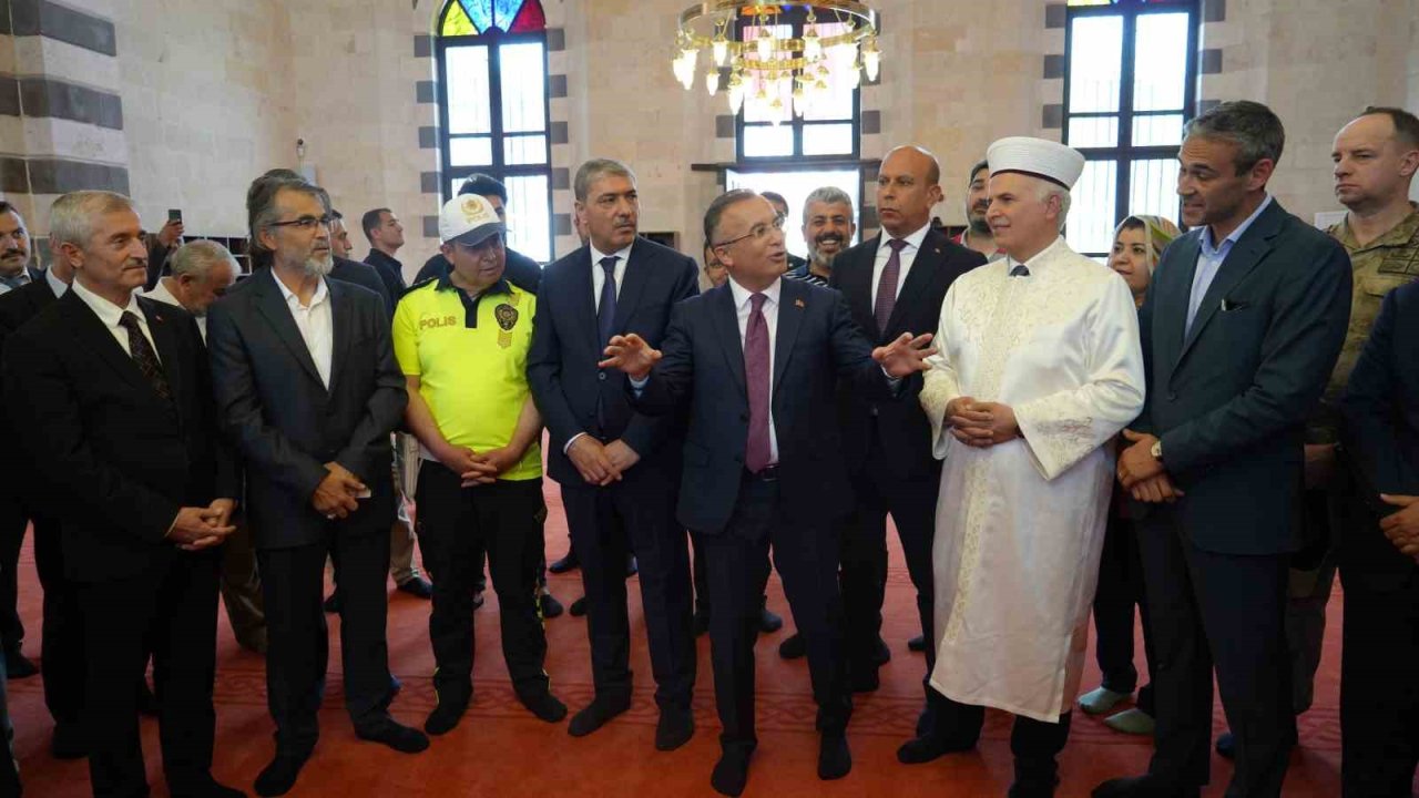 Gaziantep'te Kurtuluş Cami (Valide Meryem Kilisesi Yeniden İnşa Edildi!)