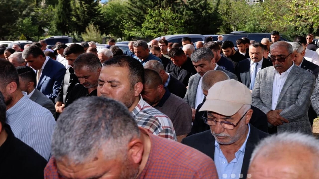 Gaziantep'te Siyaset ve İş Dünyası Bu Cenazedeydi