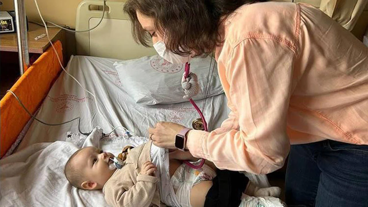 Gaziantep Dahil Türkiye Genelinde Çocuk Sağlığı Alarm Veriyor: Pediatri Bölümleri Birer Birer Kapanıyor!