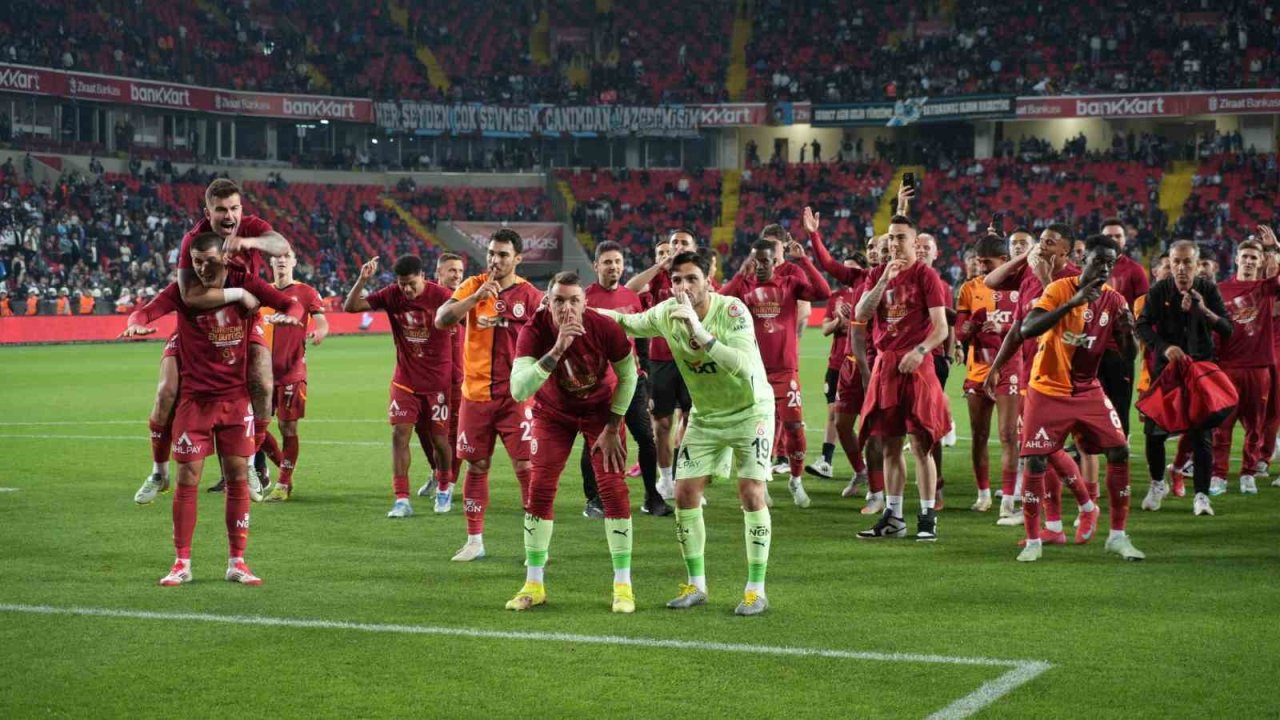 Gaziantep'te Coşkulu Kutlama