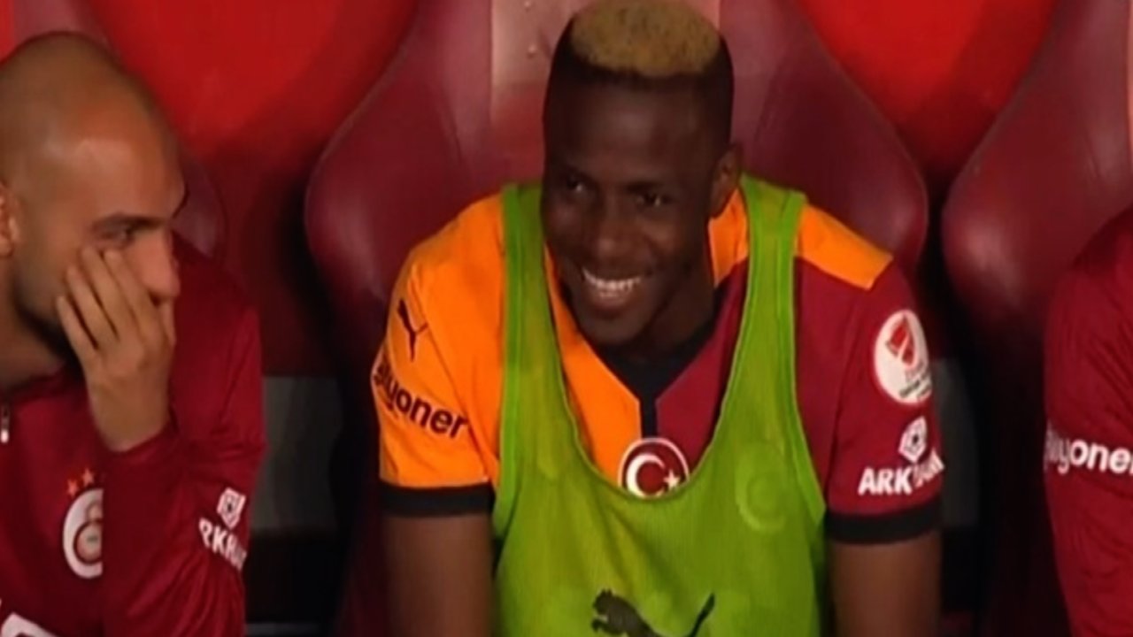 Gaziantep'te Osimhen Coşkusu! Yedek Kulübesindeki Anları Gündem Oldu