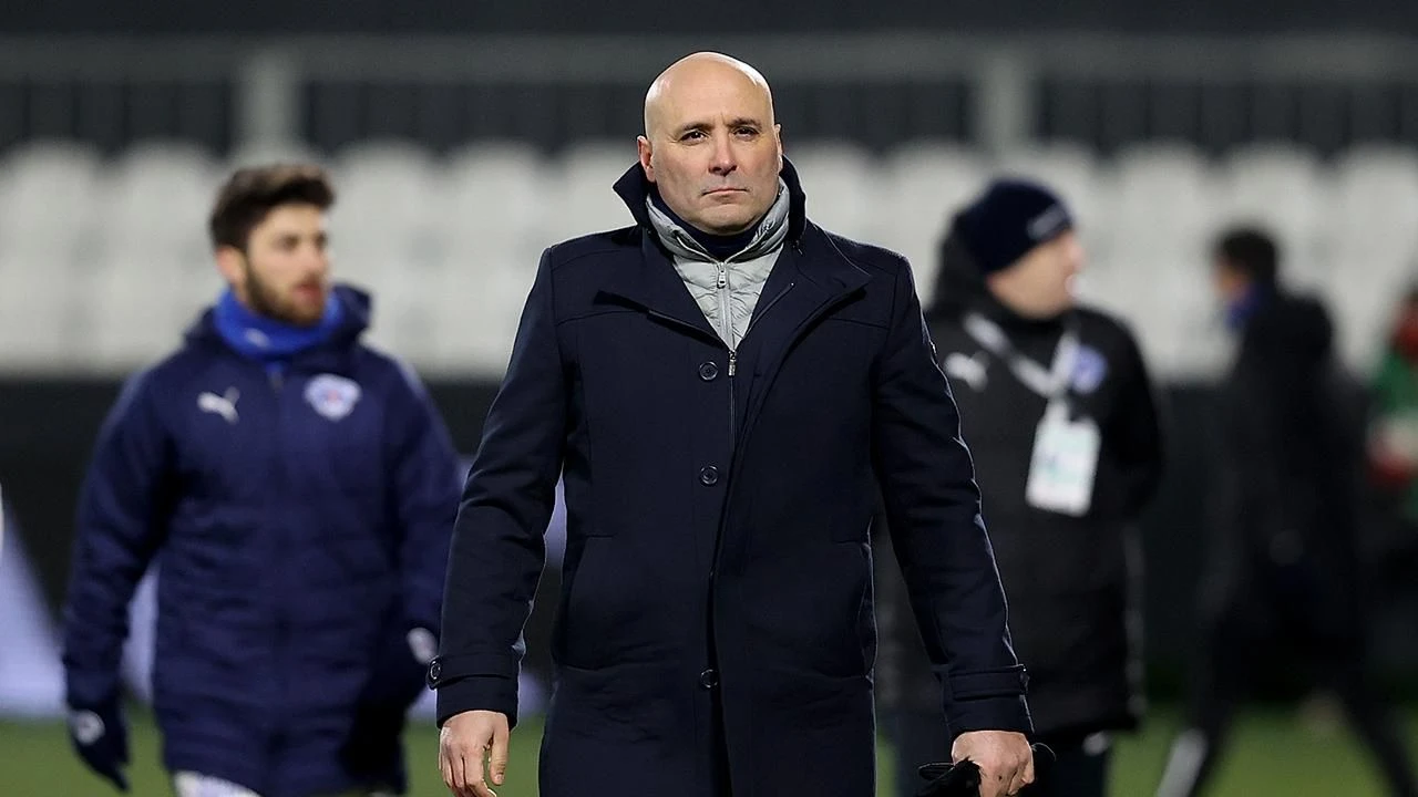 Gaziantep FK'da Flaş Gelişme: Yeni Hoca Sami Uğurlu mu Olacak? Kulüpte Sessizlik Hâkim!