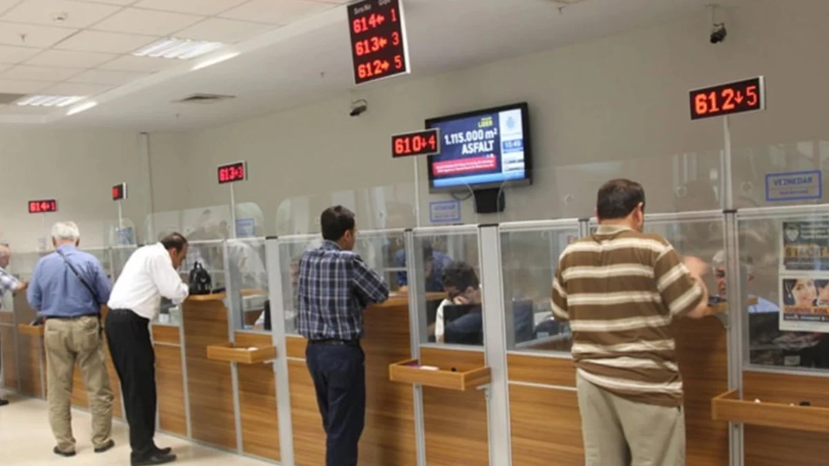 19 Mayıs 2025 Pazartesi Bankalar Açık mı? Banka Mesai Saatleri ve Tatil Detayları