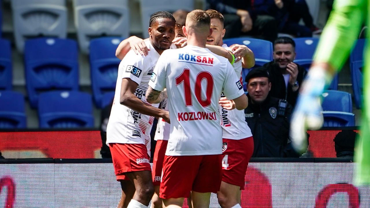 Gaziantep FK’de Yenilmek Yok Alarmı: Kritik Antalyaspor Maçıyla Süper Lig’de Kalma Mücadelesi Başlıyor!