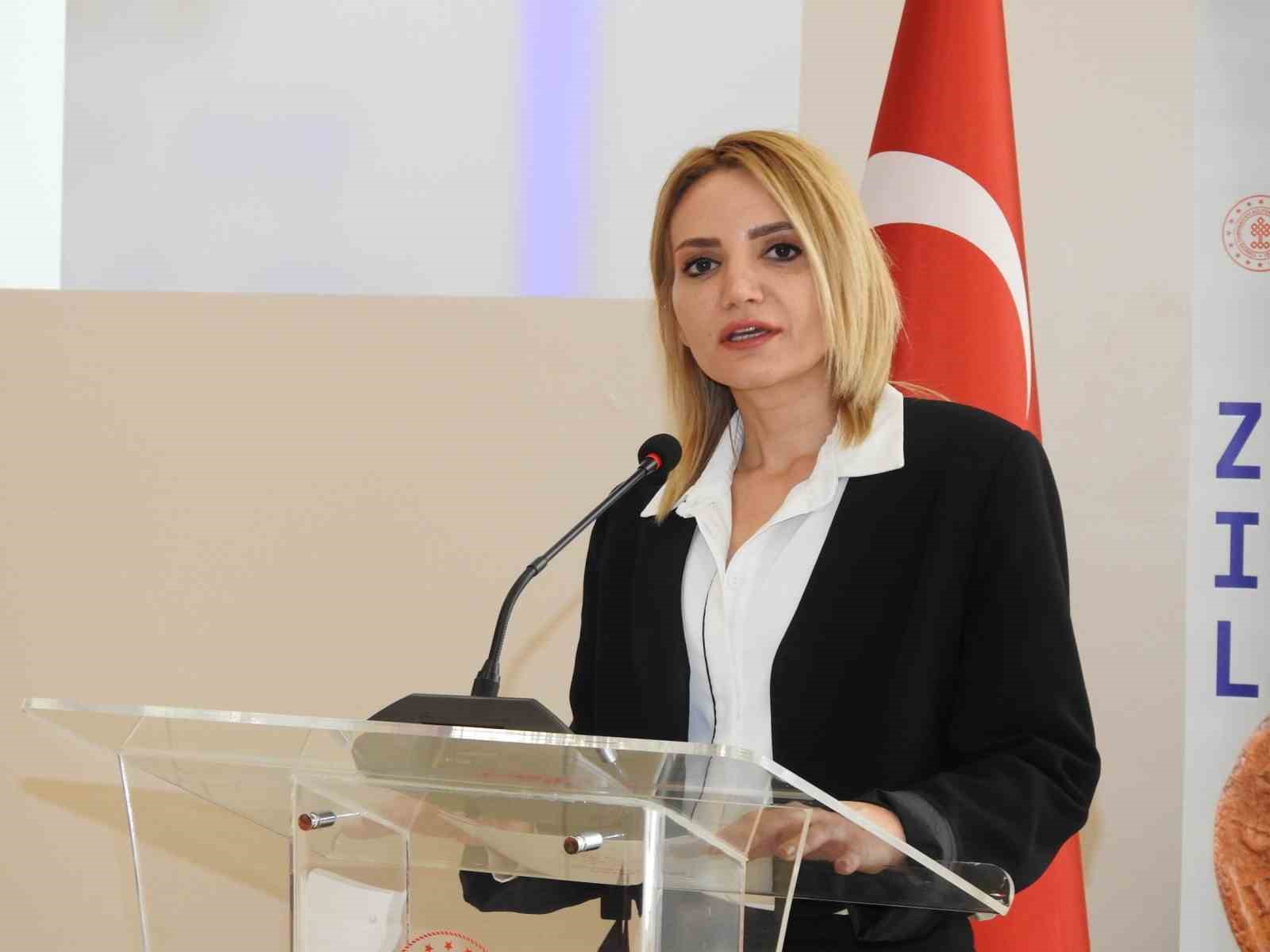 Zeugma Antik Kenti’nden çıkarılan 33 eser sanatseverlerle buluşturuldu