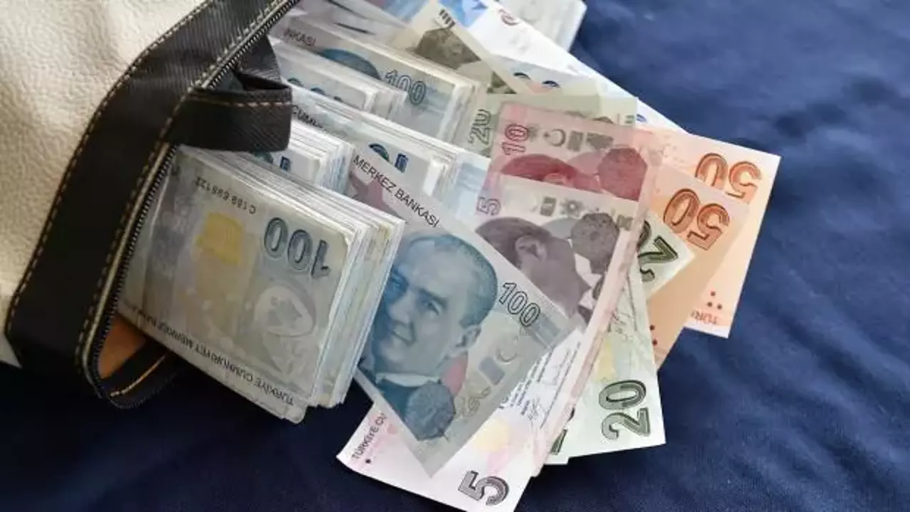 Gaziantep’te Emeklilere Müjde: Bayram Öncesi 4 Bin TL İkramiye + 3 Bin TL Ziraat Bankkart Desteğiyle Toplam 7 Bin TL Kazanın!