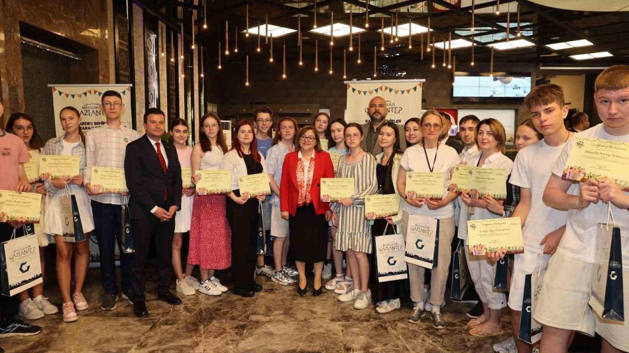 Gaziantep Büyükşehir Kardeş Şehirler Uluslararası Gençlik Kampı tamamlandı