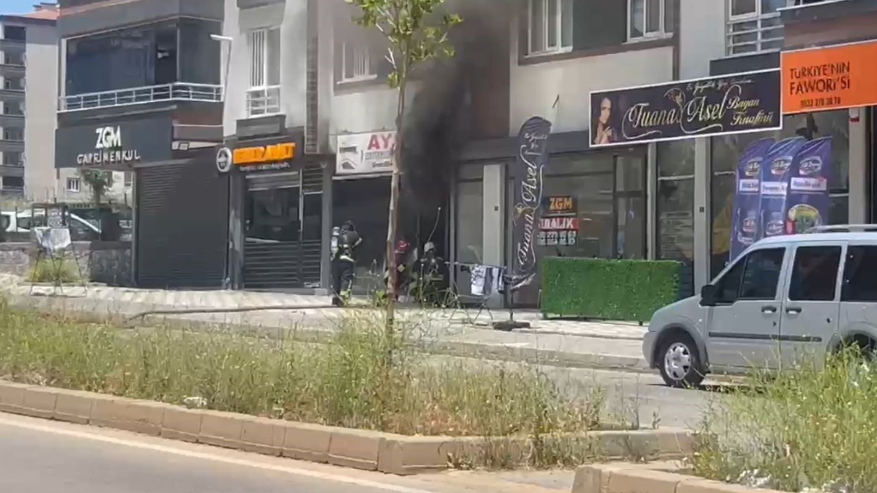 Gaziantep'te marangoz dükkanında çıkan yangın korkuttu