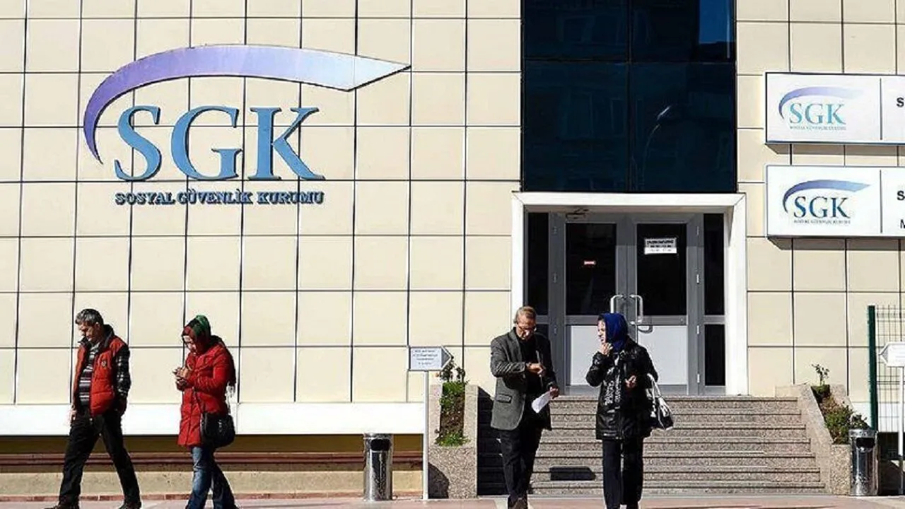 SGK’dan Binlerce Vatandaşa Erken Emeklilik Müjdesi: Yurt Dışı Eğitim Süreleri Sigortalılığa Sayılacak