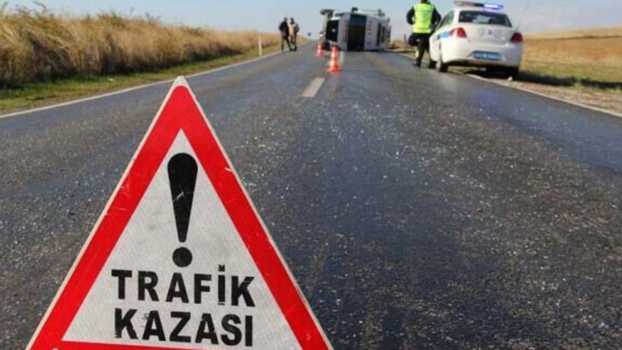 Gaziantep'te Kontrolden Çıkan Araç Duvara Çarptı! Yaralılar Var