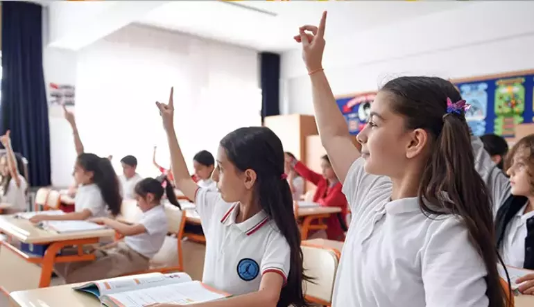 Gaziantep'te Yaz Tatili Geri Sayımı Başladı! 2025 Karne Günü ve Okulların Kapanış Tarihi Belli Oldu