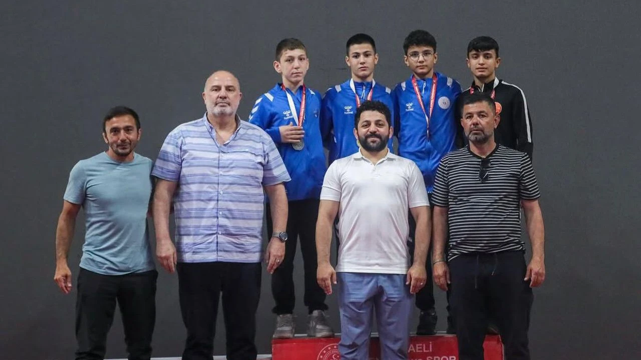 Gaziantep’ten Minderde Büyük Zafer! 4 Sporcu Türkiye Şampiyonası’ndan Madalyayla Döndü