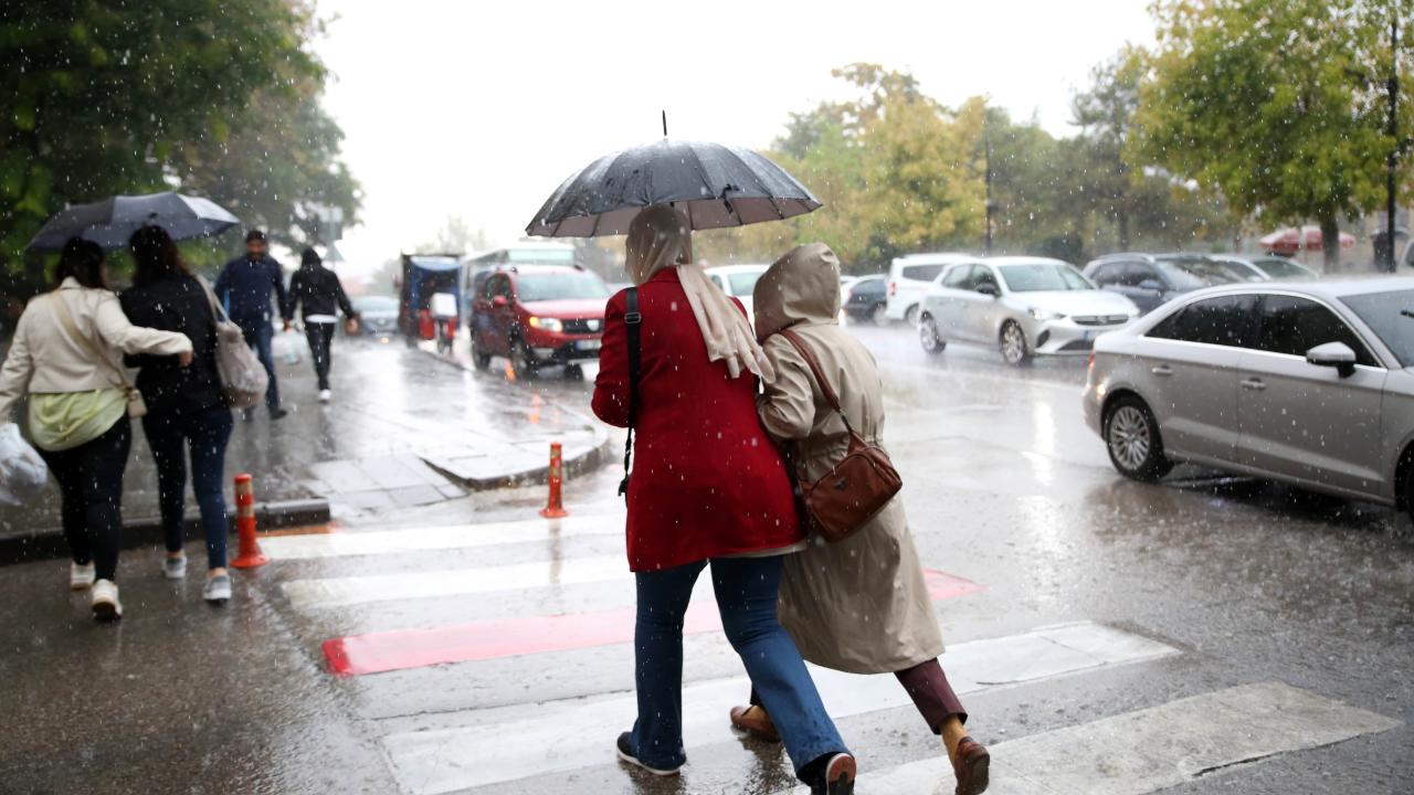 Gaziantep Dışında 11 İle Meteoroloji’den Sarı Kodlu Sağanak Uyarısı: Ani Sel ve Fırtınaya Dikkat!