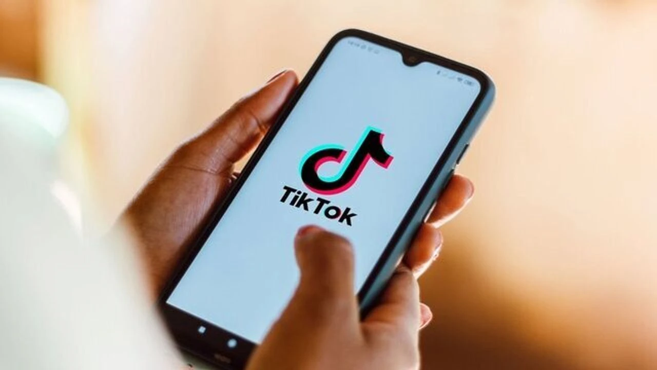 TikTok’ta “SkinnyTok” Dönemi Kapandı: Sağlıksız Beden Algısına Karşı Sert Önlem