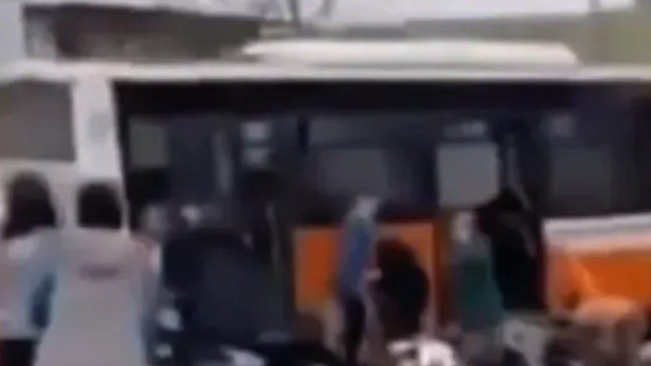 Gaziantep'te Belediye Otobüsü Kaza Yaptı: 11 Yaralı