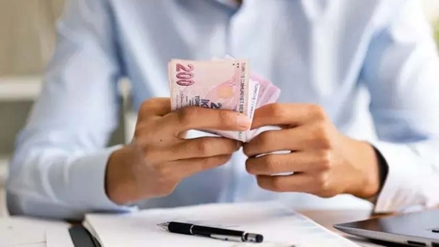 10 Yıl Memuriyet Yapanlara Kamudan Emeklilik Kapısı: Dışarıdan Prim Ödeyerek Emeklilik Hakkı Nasıl Kullanılır?
