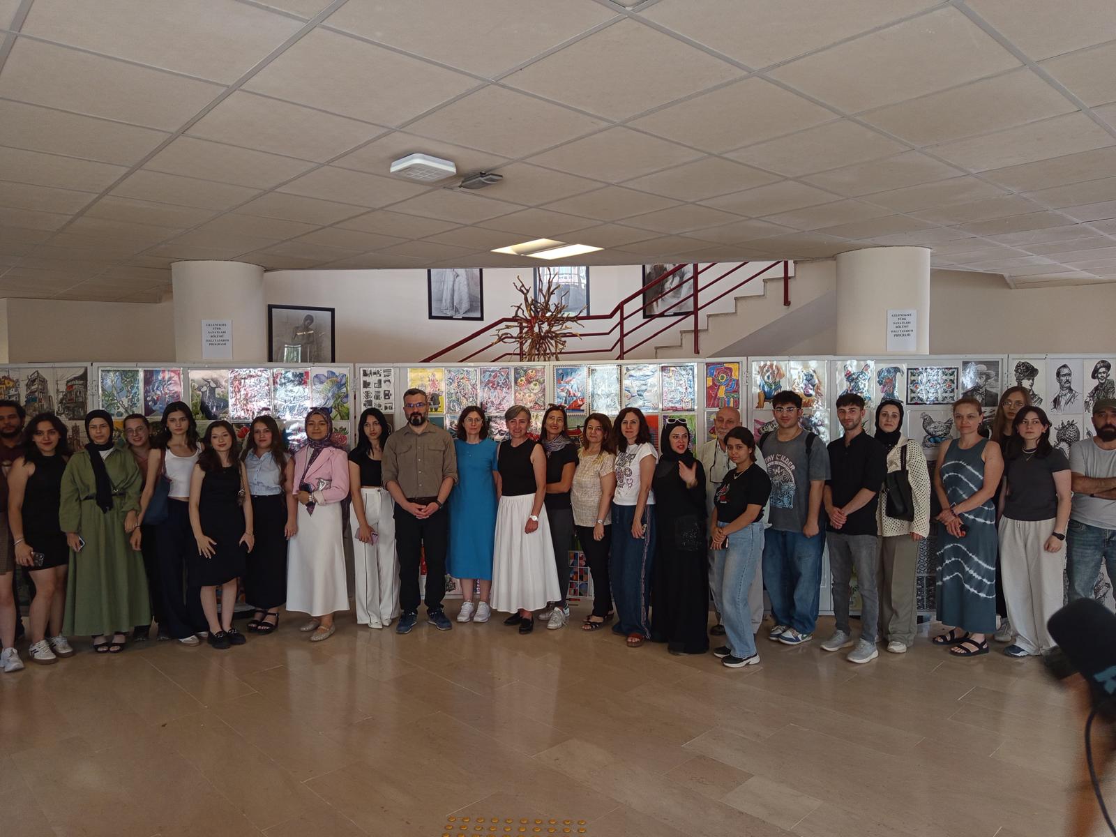 Gaziantep Üniversitesi’nde Sanat Dolu Açılış: Temel Sanat Eğitimi Sergisi Büyük İlgi Gördü