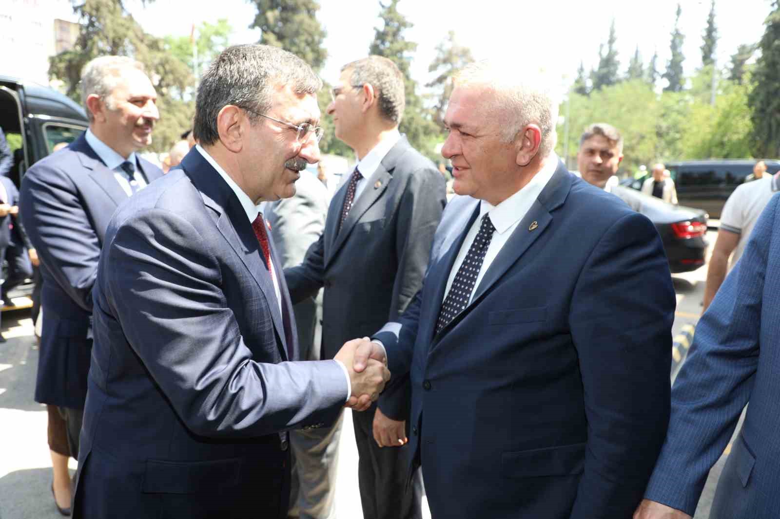 GTB Başkanı Akıncı, sektörel talepleri Cumhurbaşkanı Yardımcısı Yılmaz’la konuştu