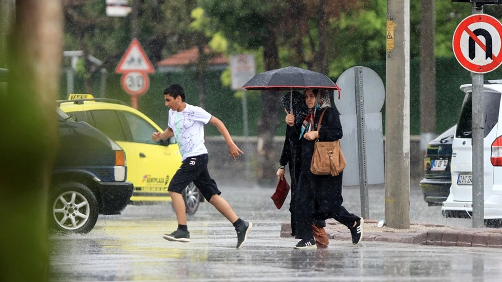 Gaziantepliler Dikkat! 22 Haziran Pazar Günü Gök Gürültülü Sağanak Yağış Bekleniyor