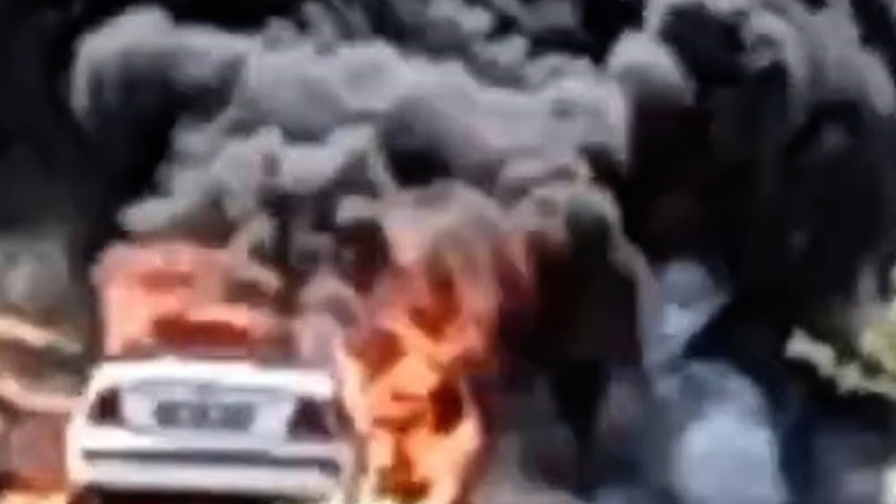 Gaziantep’te Otomobil Alev Alev Yandı!