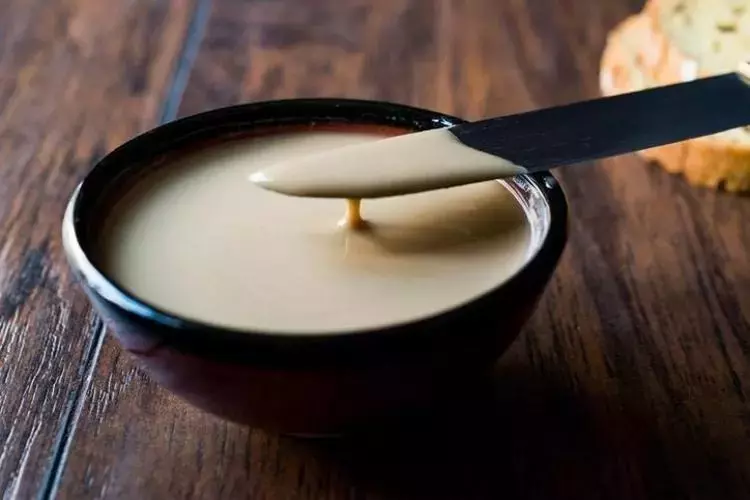 Canan Karatay’dan Tahin ve Pekmez Tavsiyesi: Tıkalı Damarları Açıyor, Erken Yaşlanmayı Önlüyor