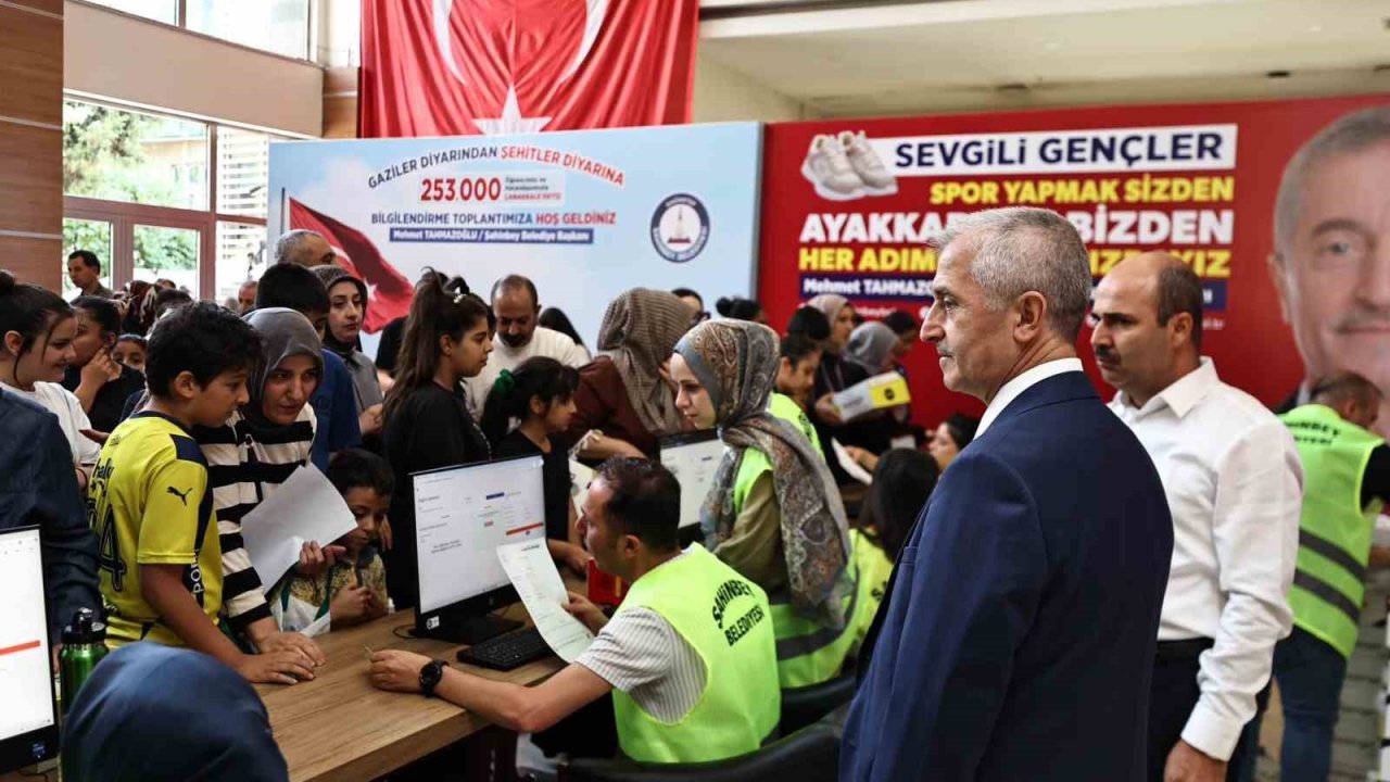 Tahmazoğlu'ndan Öğrencilere Büyük Hediye: 'Tatilin sevinci ikiye katladı'