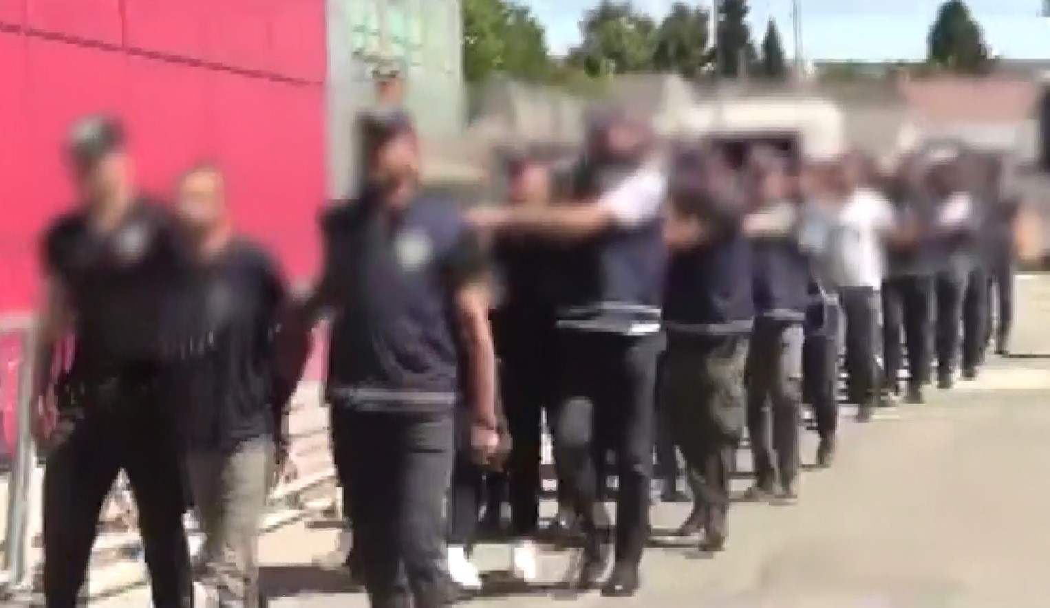 Gaziantep’te ’change araç’ operasyonu: 13 şüpheli şahıs tutuklandı