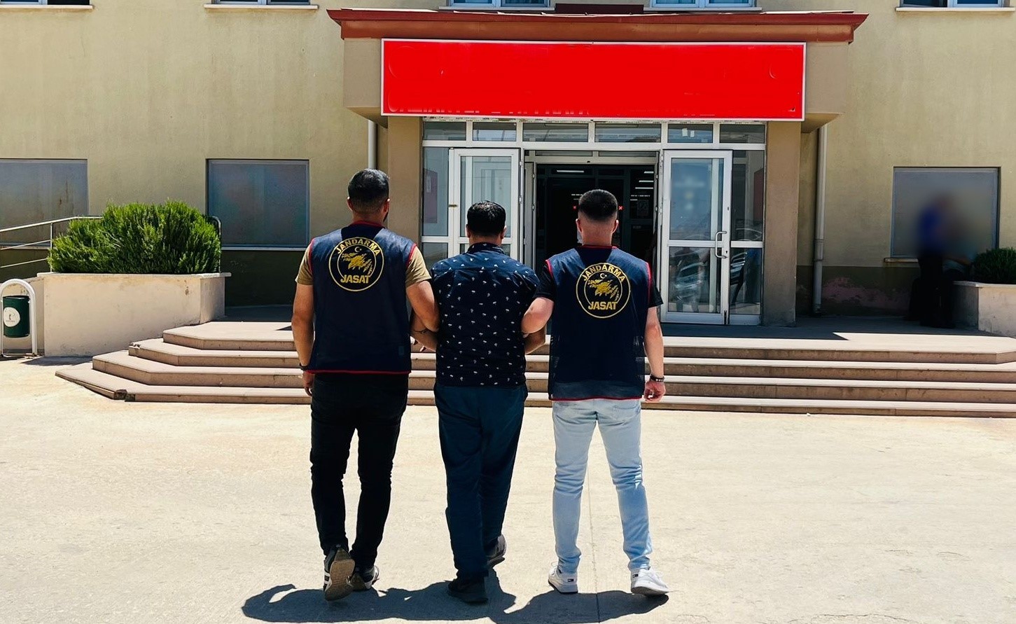 Gaziantep'te kesinleşmiş 15 yıl cezayla aranan uyuşturucu taciri yakalandı
