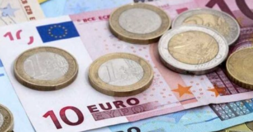 Gaziantep Döviz Piyasasında Güncel Durum: Dolar Hafif Gerilerken Euro ve Sterlin Yükselişte