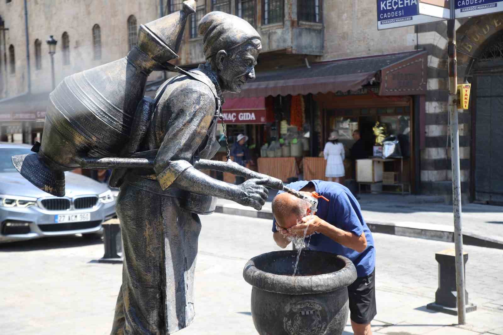 Gaziantep'te Termometreler 42 derece