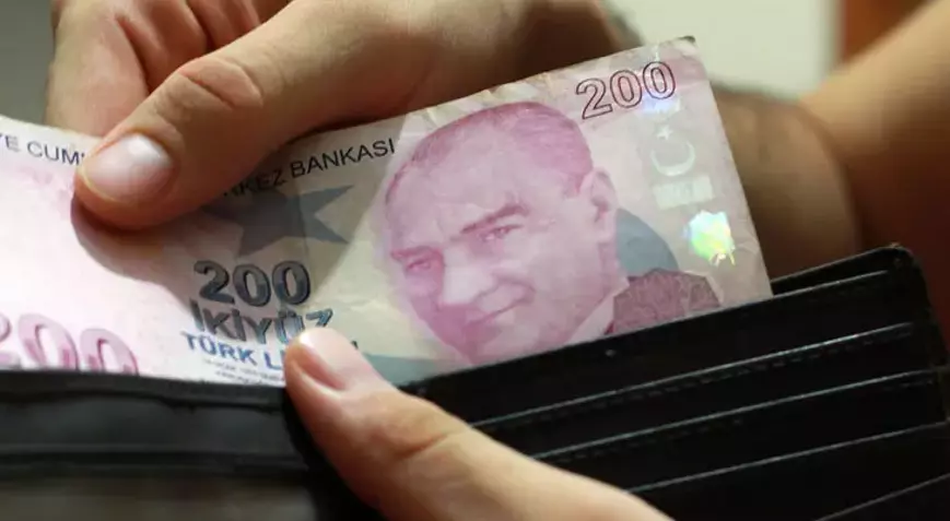 Gaziantep'te Memur ve Emekliler Teyakkuzda: Maaş Zammı İçin Geri Sayım Başladı