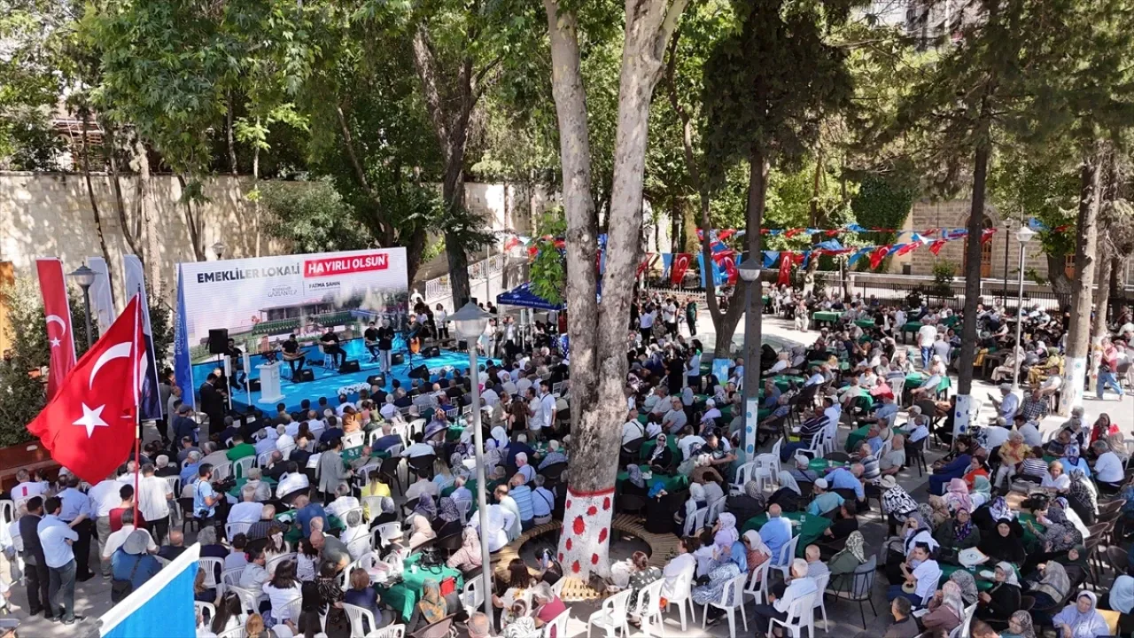 Gaziantep'te "Emekliler Lokali" açıldı
