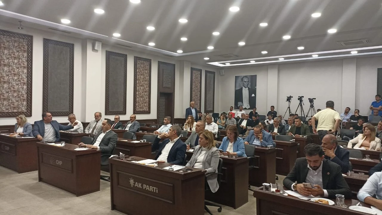 Gaziantep Şehitkamil Belediye Meclisi Sakin Geçti: Uzlaşı Dönemi Başlıyor mu?