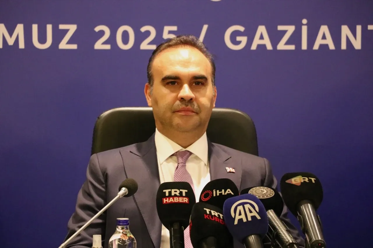 Sanayi ve Teknoloji Bakanı Kacır: Planlı Sanayi Alanları 2030’da 350 Bin Hektara Çıkacak