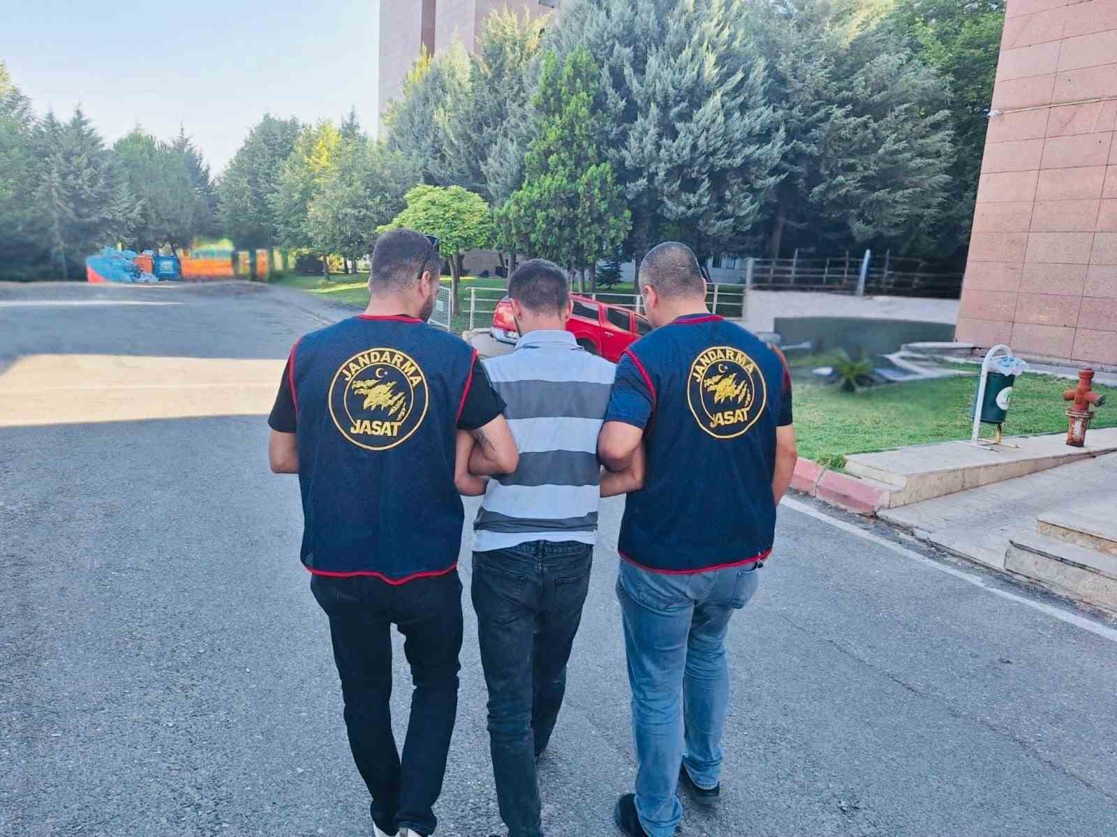 Gaziantep'te kesinleşmiş 18 yıl cezayla aranan şahıs yakalandı