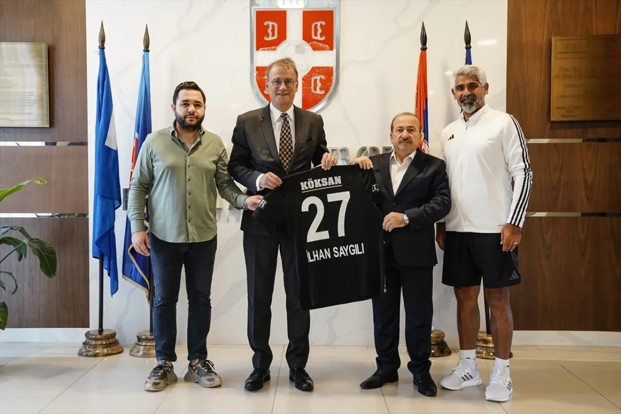 Türkiye'nin Belgrad Büyükelçisi İlhan Saygılı, Gaziantep FK kampını ziyaret etti