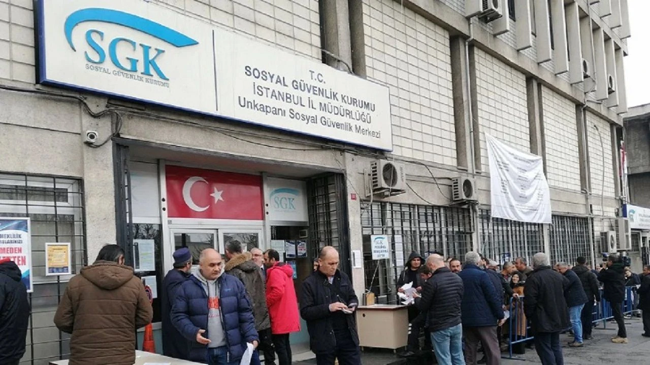 Gaziantep'te Binlerce Kişiyi İlgilendiriyor: SGK’dan Erken Emeklilikte Yeni Şartlar