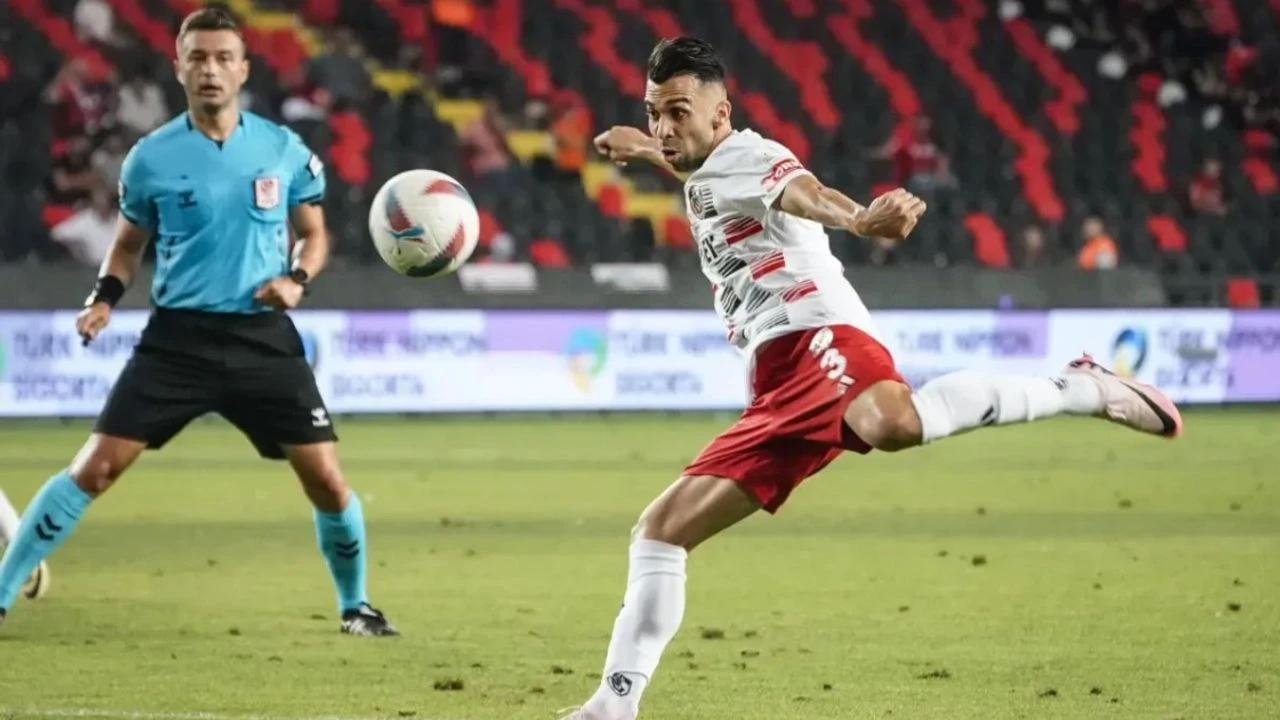 Gaziantep FK ile Emre Taşdemir Yollarını Resmen Ayırdı