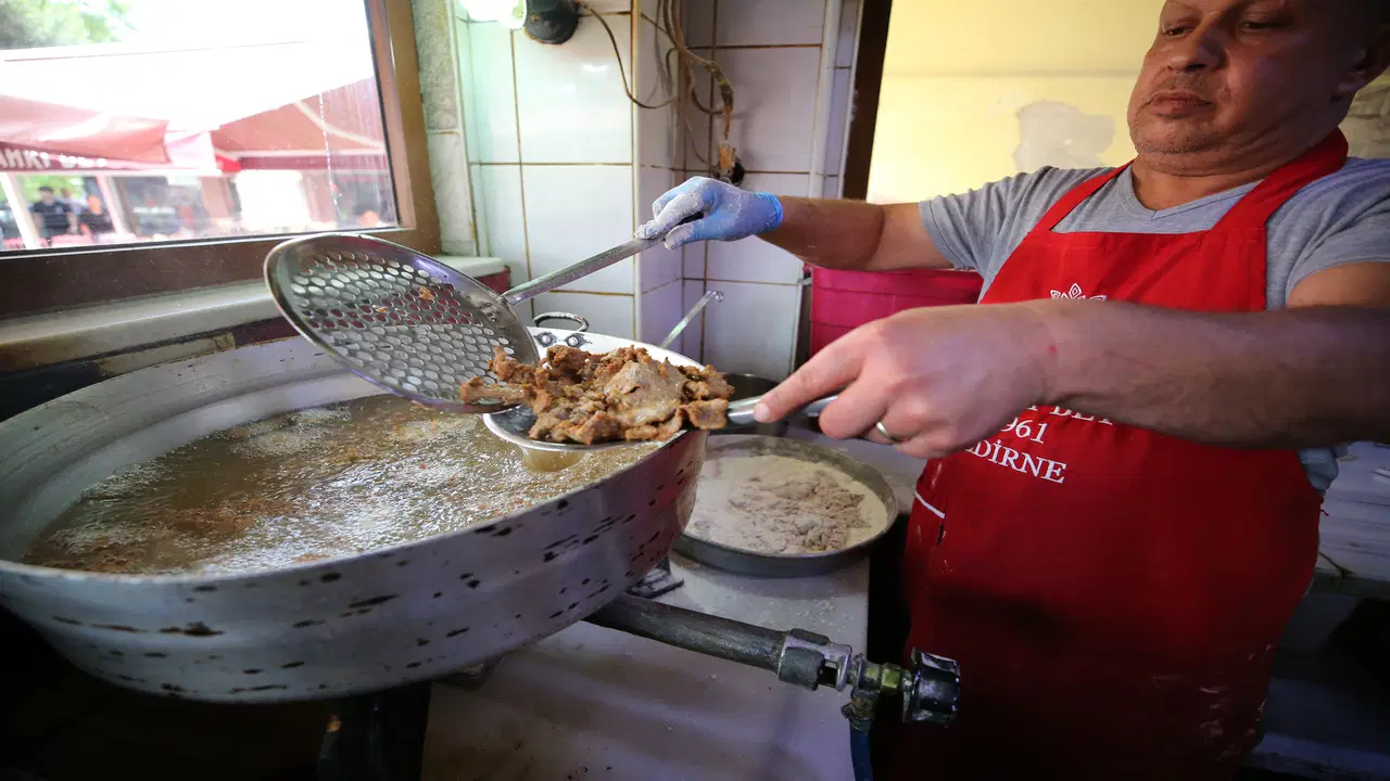 Edirne Usulü Tava Ciğeri Evde Nasıl Yapılır? Ustasından Lokum Gibi Tarif ve Püf Noktaları