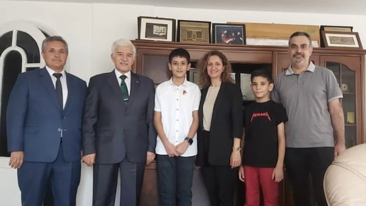 Gaziantep, eğitimde tarihi bir gurur yaşıyor: YKS ve LGS Birincileri Kardeş Çıktı